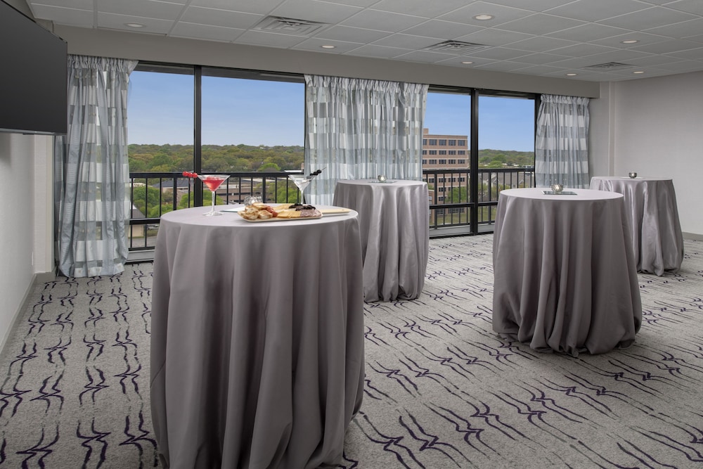 Crowne Plaza San Antonio Airport by IHG - photo 32