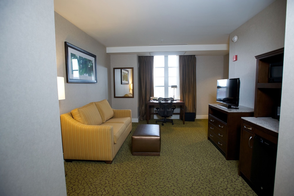 Hilton Garden Inn Buffalo Downtown - photo 8