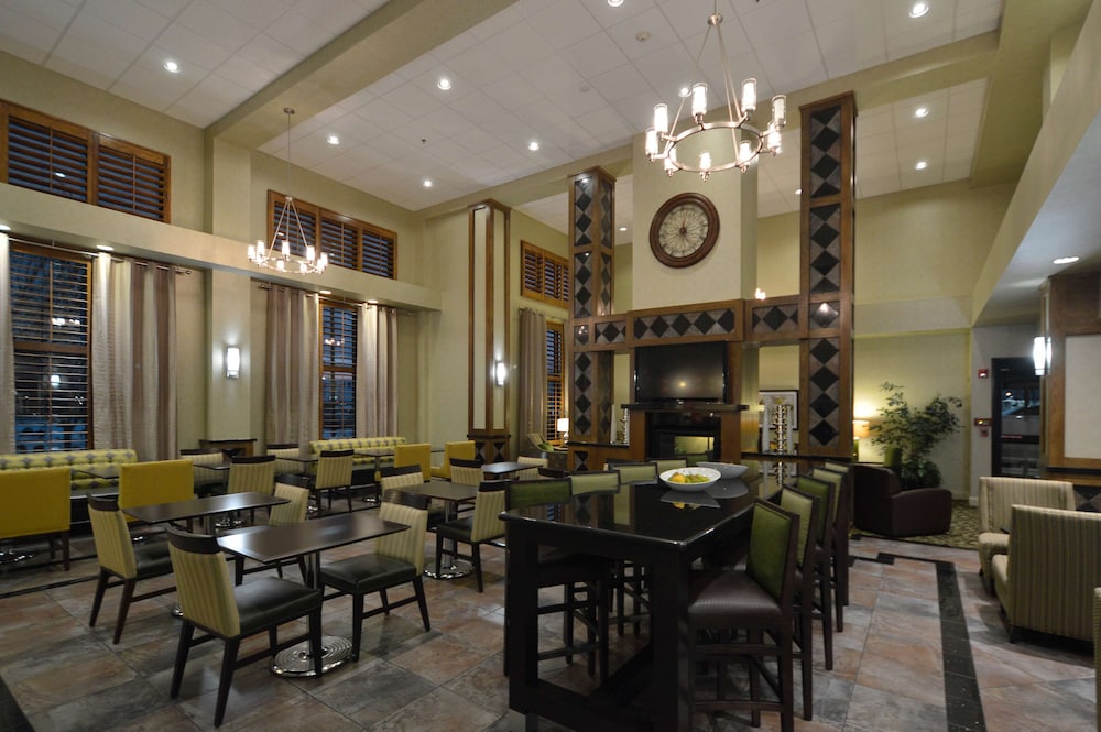 Hampton Inn & Suites Carson City - photo 6