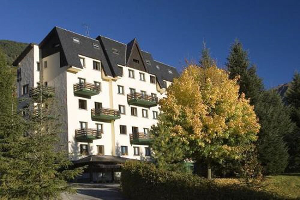 Lac Vielha in Vielha, Spain