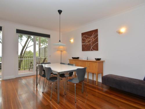 Villa 3br Tranquility Villa located within Cypress Lakes Resort in Pokolbin, Australia