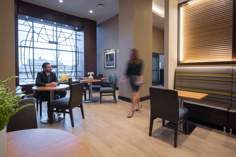 Hampton Inn & Suites Washington DC Navy Yard - photo 6