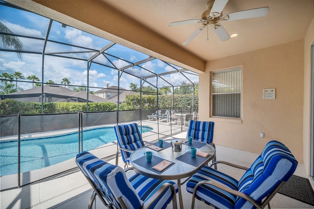 Calabay Park 416 — 4-Star Luxury Hotel in Davenport, United States