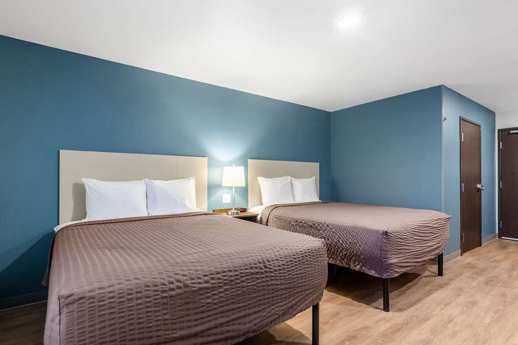 WoodSpring Suites Indianapolis Airport South - photo 22