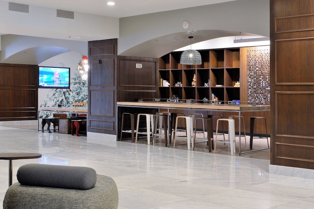 Renaissance Reno Downtown Hotel & Spa - photo 11