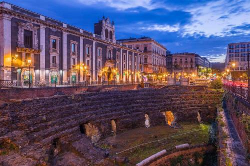 Black Hole Rooms - last minute hotel in Catania