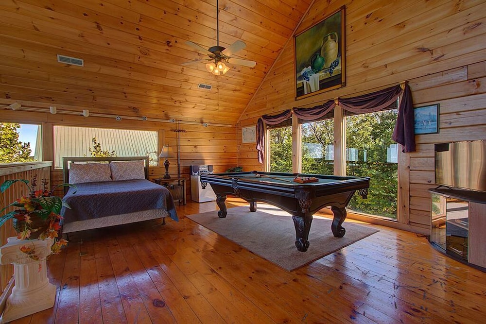 Picturesque 2 2 Close to Parkway - photo 10