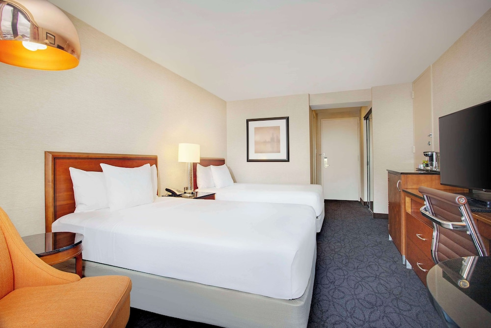 Hilton Chicago O'Hare Airport - photo 5