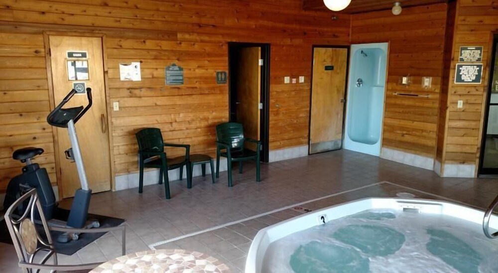Beartooth Inn - photo 12