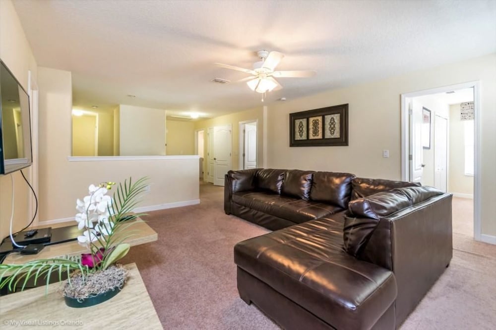 Amazing Champions Gate 9 Bedrom 5 Bath - photo 10