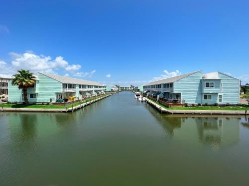 Rockport Waterfront Condo with a View — 4-Star Luxury Hotel in Rockport, United States