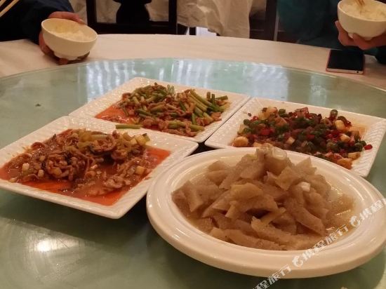 Xinyi Hotel - last minute hotel in Leshan