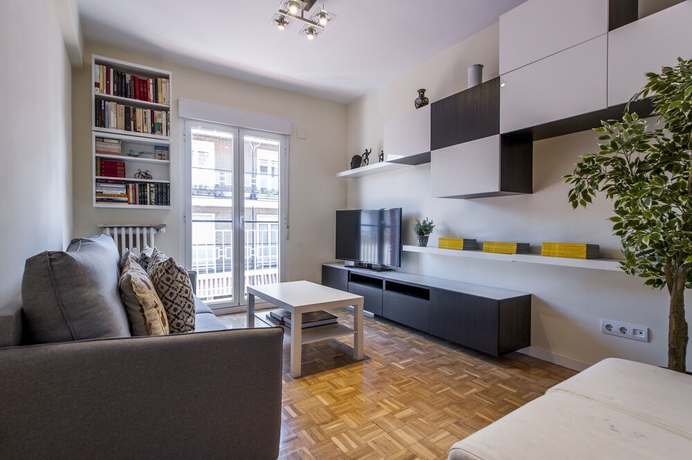 Alterhome Plaza de las Ventas II hotel Guindalera Madrid
