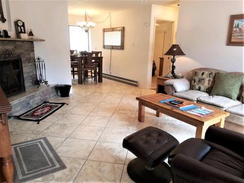 Pinecliff Retreat in Ruidoso, United States