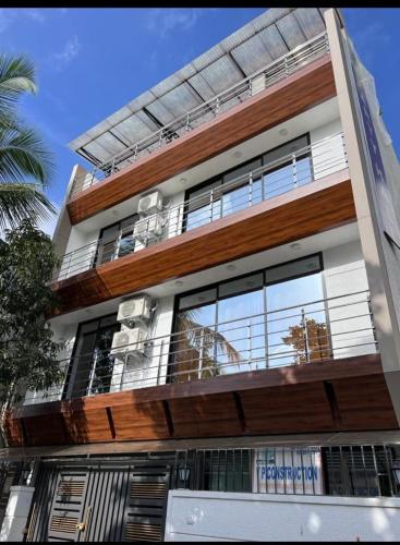 Luxurious 4BHK Homestay in Kandivli Mumbai Spacious Scenic and Family Friendly