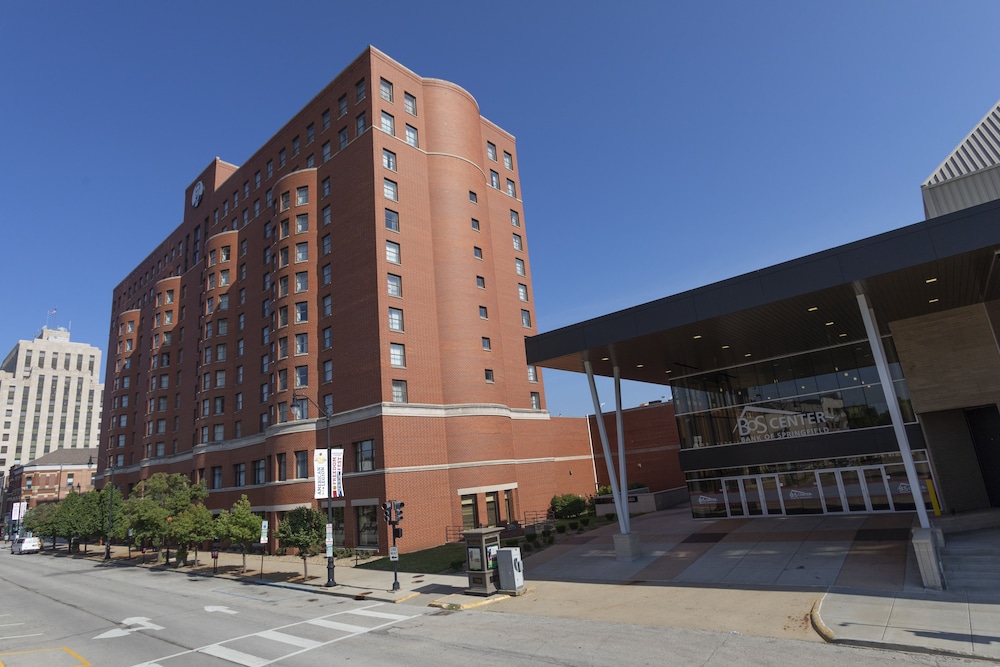 President Abraham Lincoln Springfield DoubleTree by Hilton - photo 60