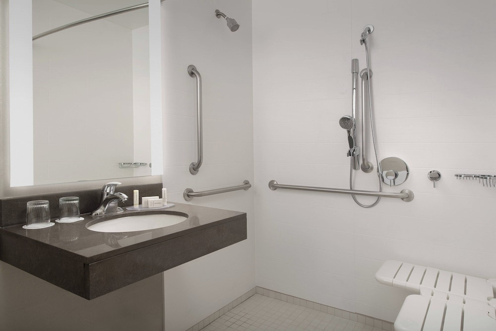 SpringHill Suites by Marriott Portland Hillsboro - photo 15