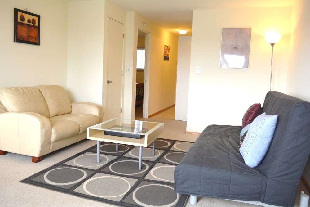 Sunny Westlake Suites by Metro - photo 15