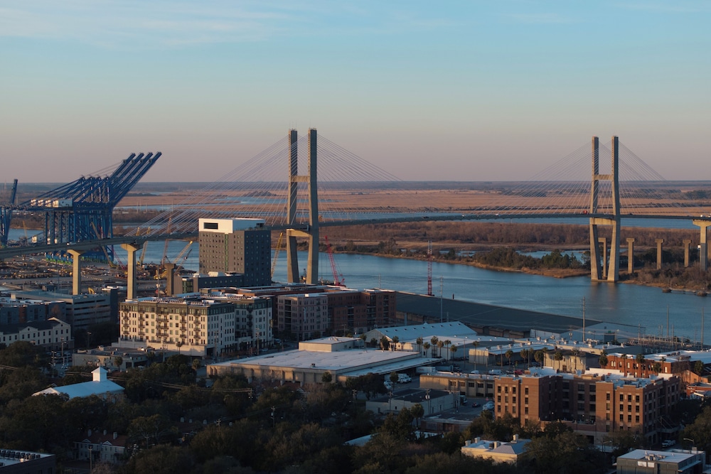 SpringHill Suites Savannah Downtown Historic District - photo 38