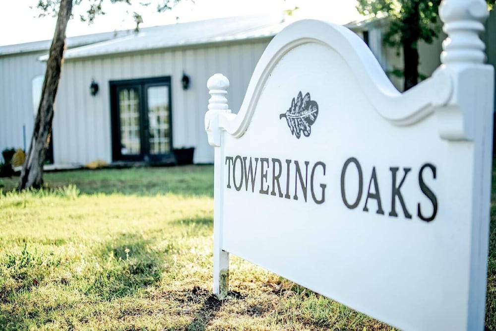 Towering Oaks Event & Retreat Center - photo 113