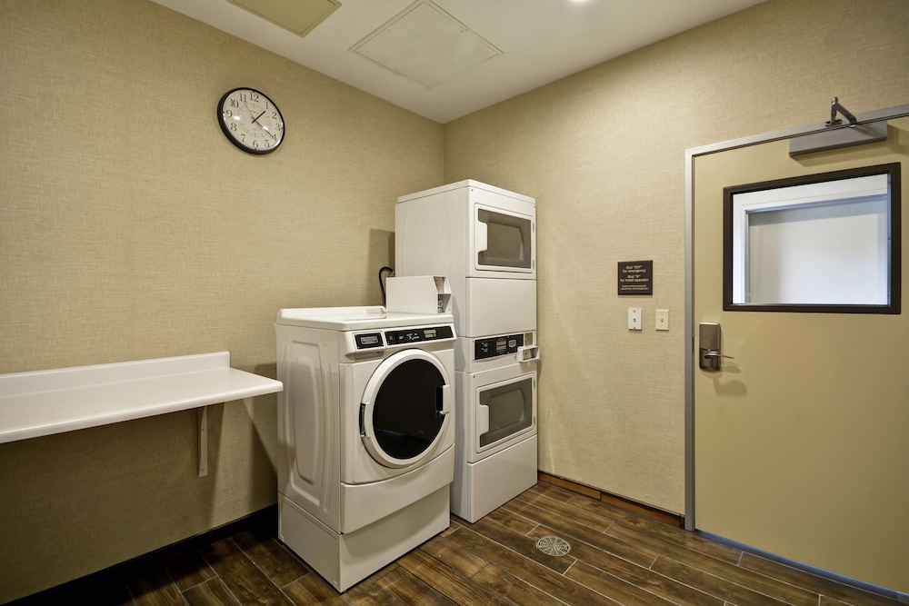 Hampton Inn & Suites Grants Pass - photo 33