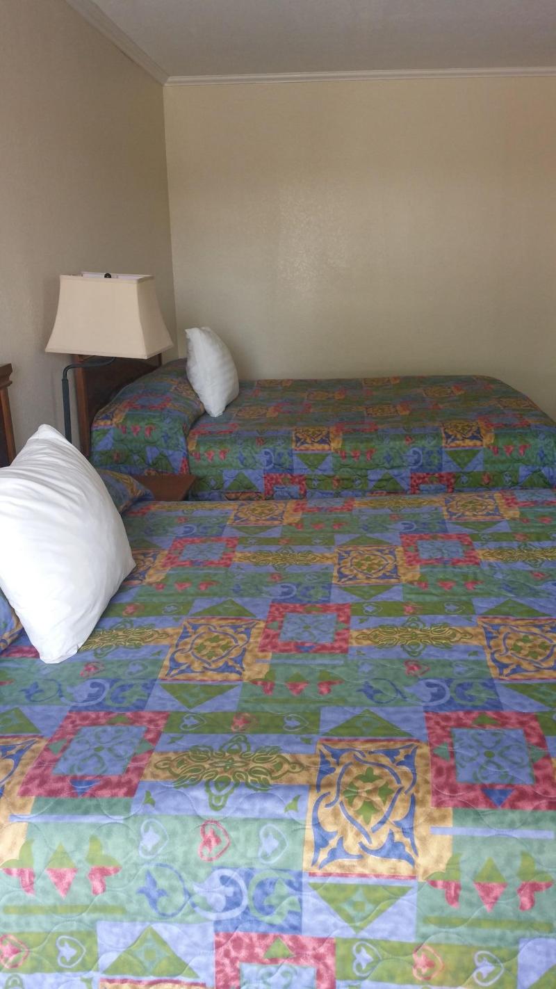 Catalina Motel - photo 16