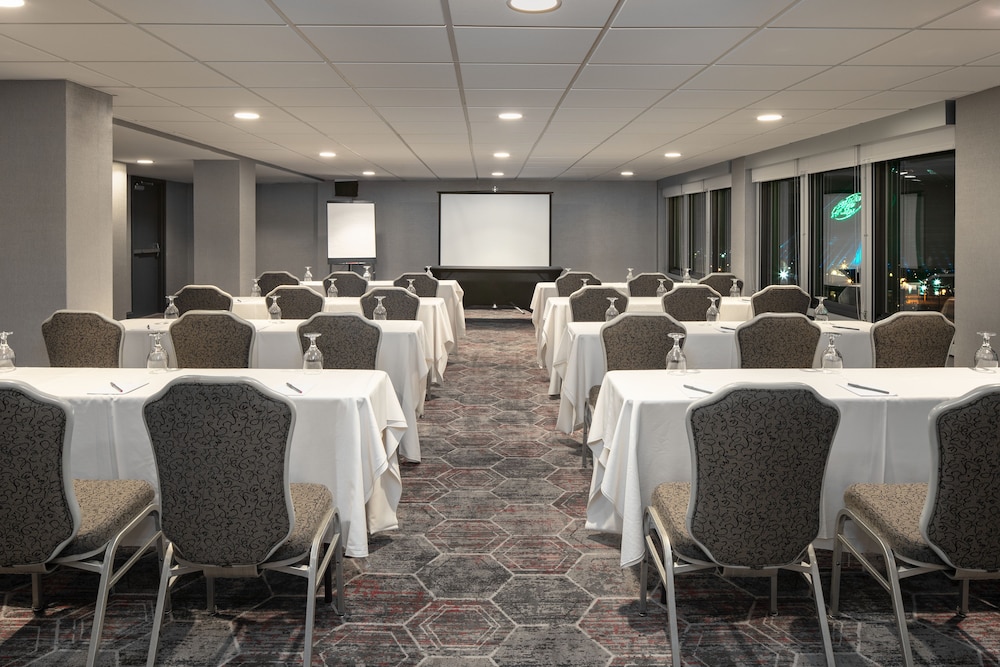 Crowne Plaza Memphis Downtown by IHG - photo 59