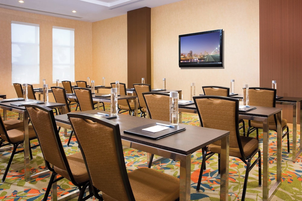 Residence Inn by Marriott Downtown Long Beach - photo 39