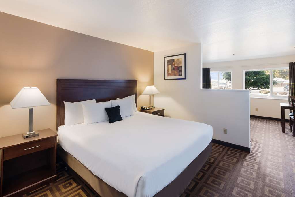 Quality Inn & Suites Kennewick Tri Cities - photo 30
