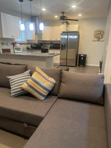 Hudson Haven Near NYC Transit pet-friendly hotel West New York