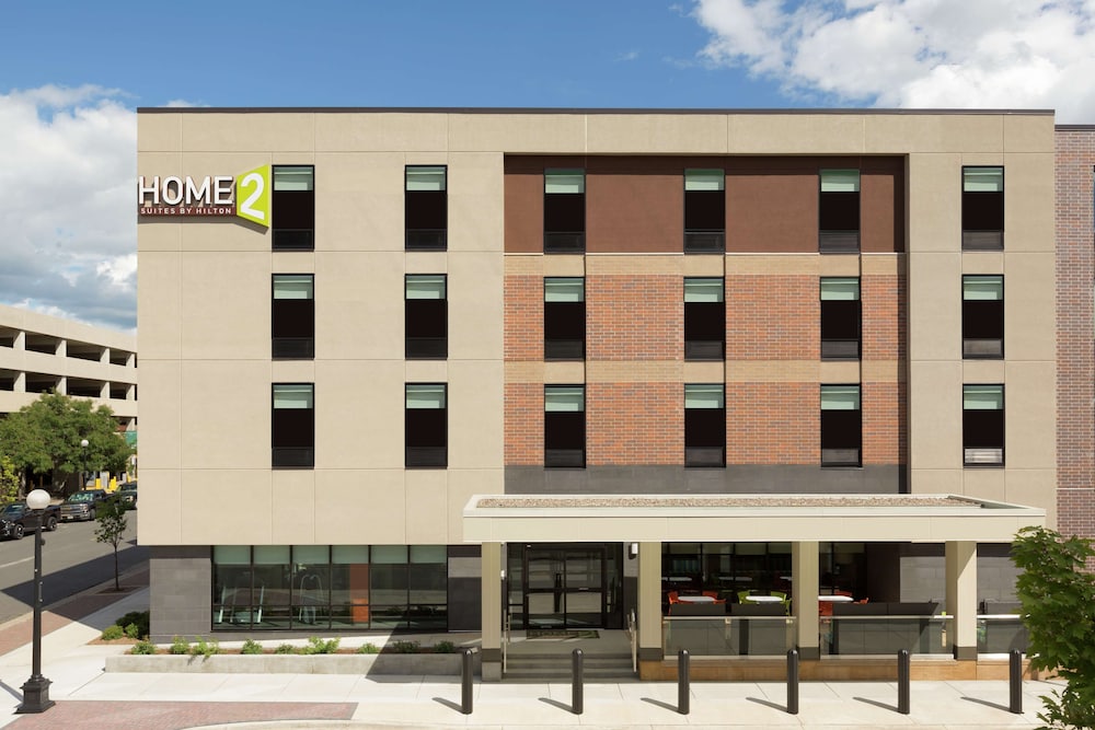 Home2 Suites by Hilton La Crosse - photo 18