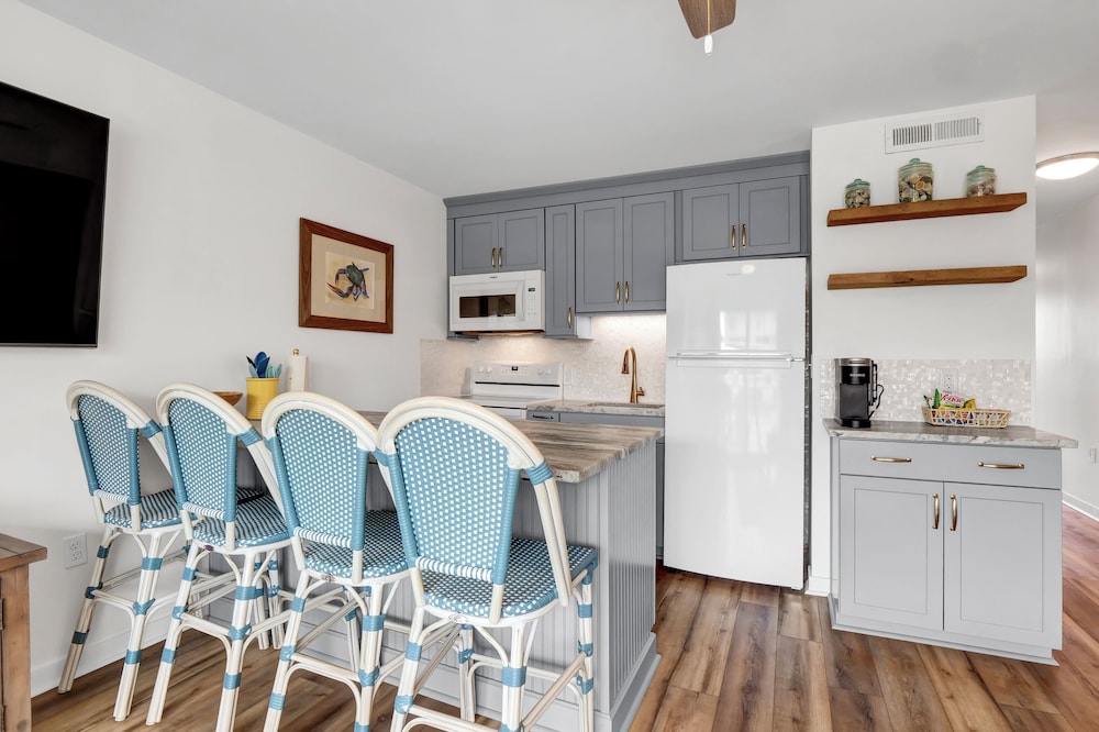 Sandpeddler Inn & Suites - photo 108