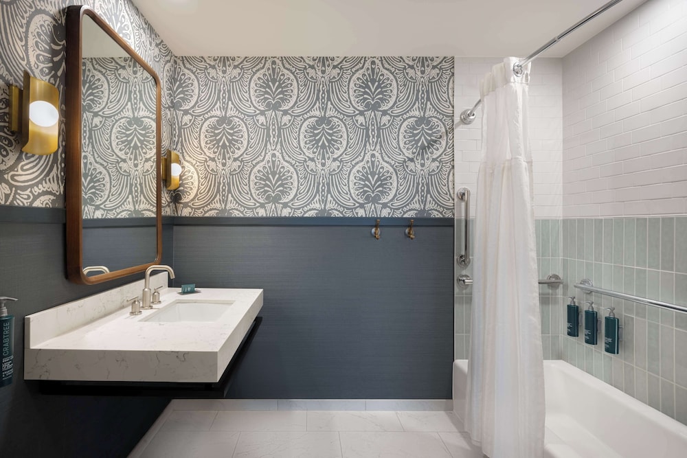 DoubleTree Suites by Hilton Hotel Lexington - photo 27