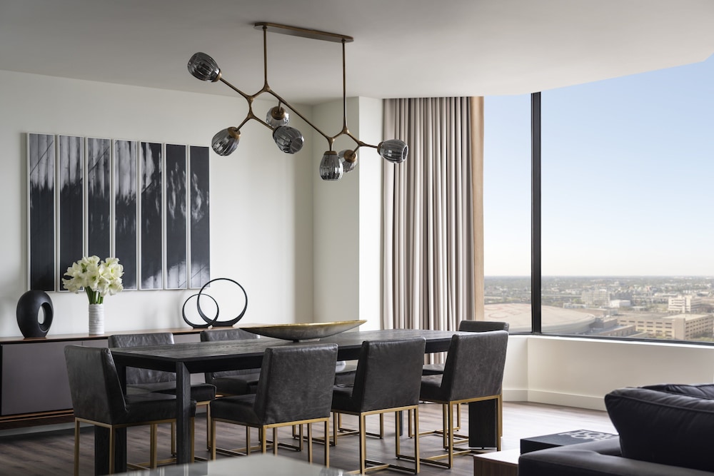 Four Seasons Hotel Houston - photo 29