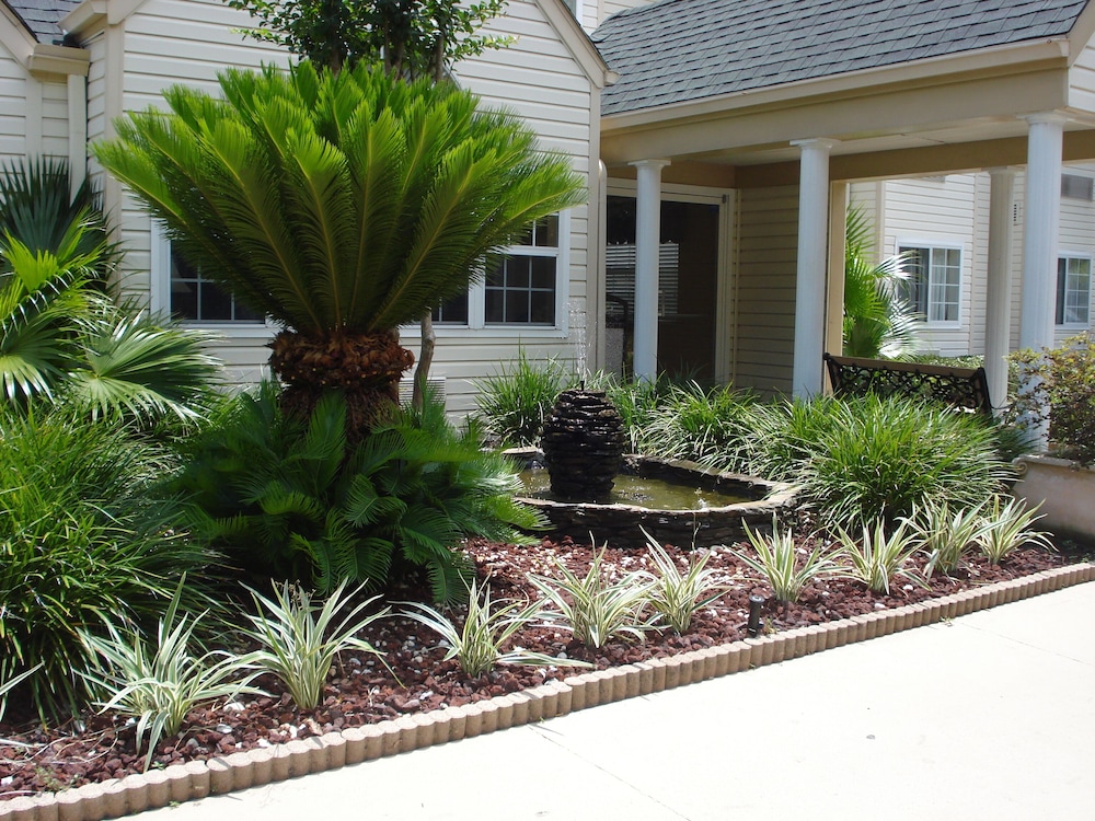 Hometown Inn & Suites Jacksonville Butler Blvd. Southpoint - photo 16
