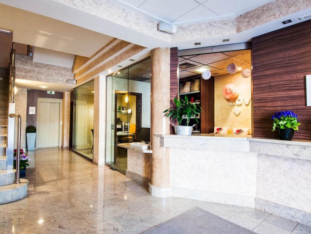 Hotel La Cava — Cabanes
