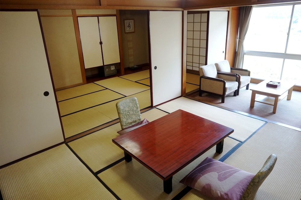 Gero Onsen Bosenkan — Gero