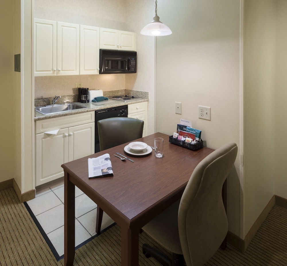 Homewood Suites by Hilton Newark Cranford - photo 15