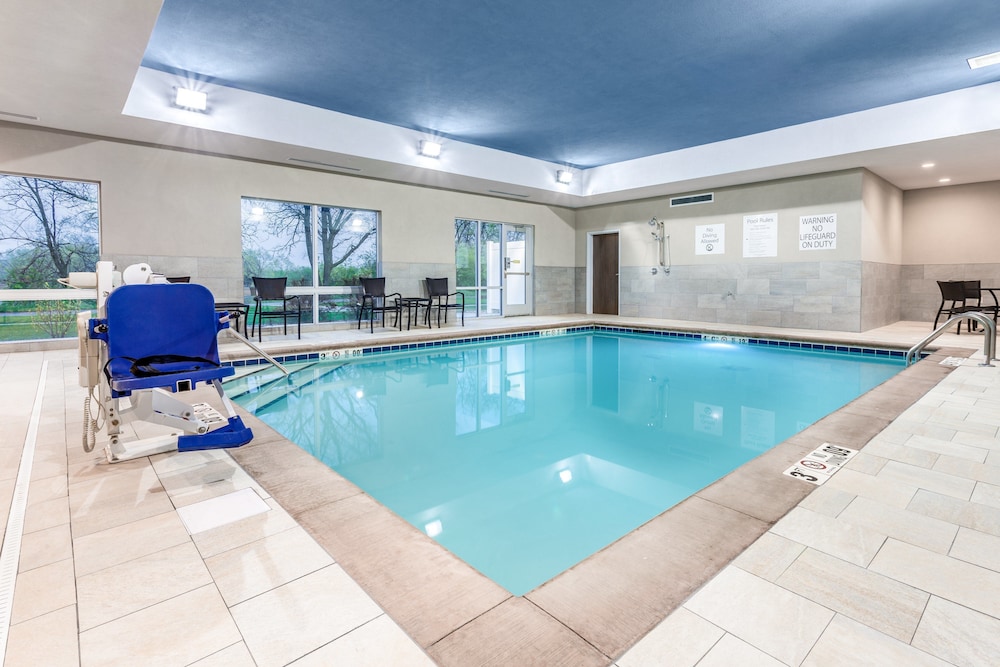 Holiday Inn Express & Suites Hammond by IHG - photo 25