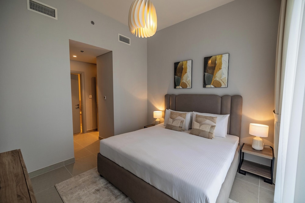 HomesGetaway ForteDowntown 3BR MaidsRoom — 4-Star Luxury Hotel in Dubai, United Arab Emirates