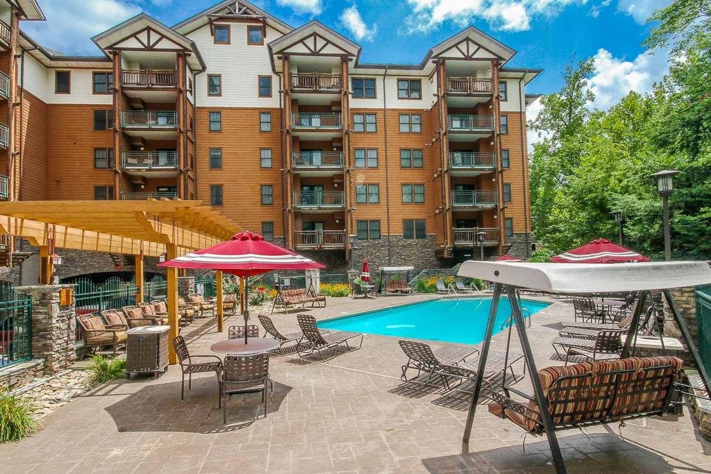 Baskins Creek Condos by Wyndham Vacation Rentals — 4-Star Luxury Hotel in Gatlinburg, United States