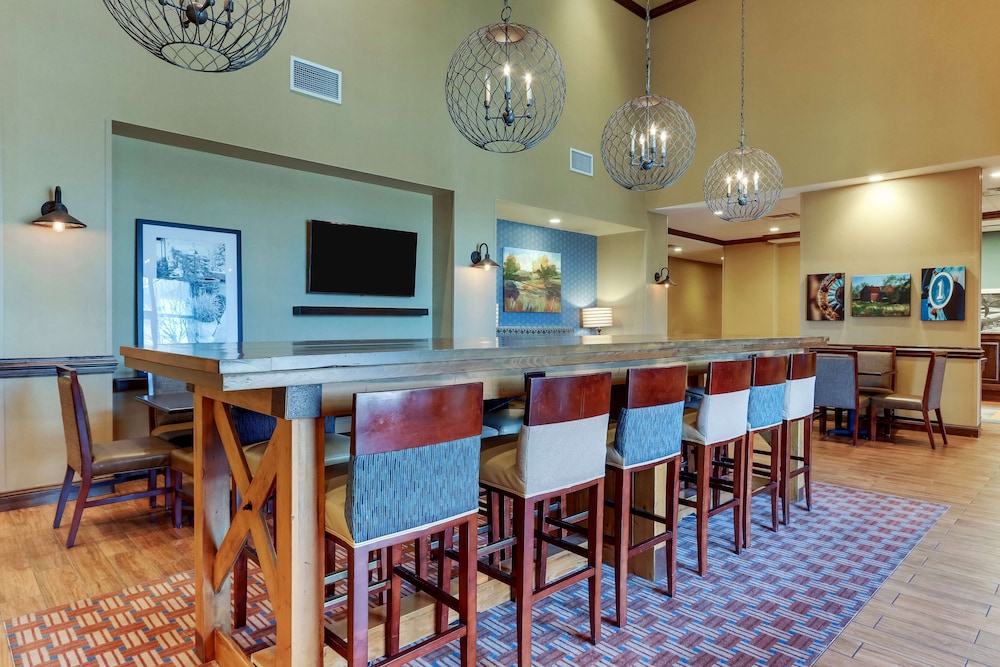 Hampton Inn & Suites Hartsville - photo 34
