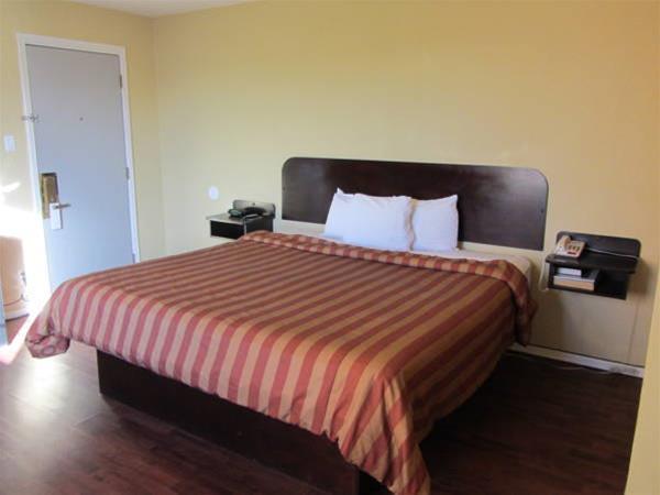 El Paso Inn - photo 3