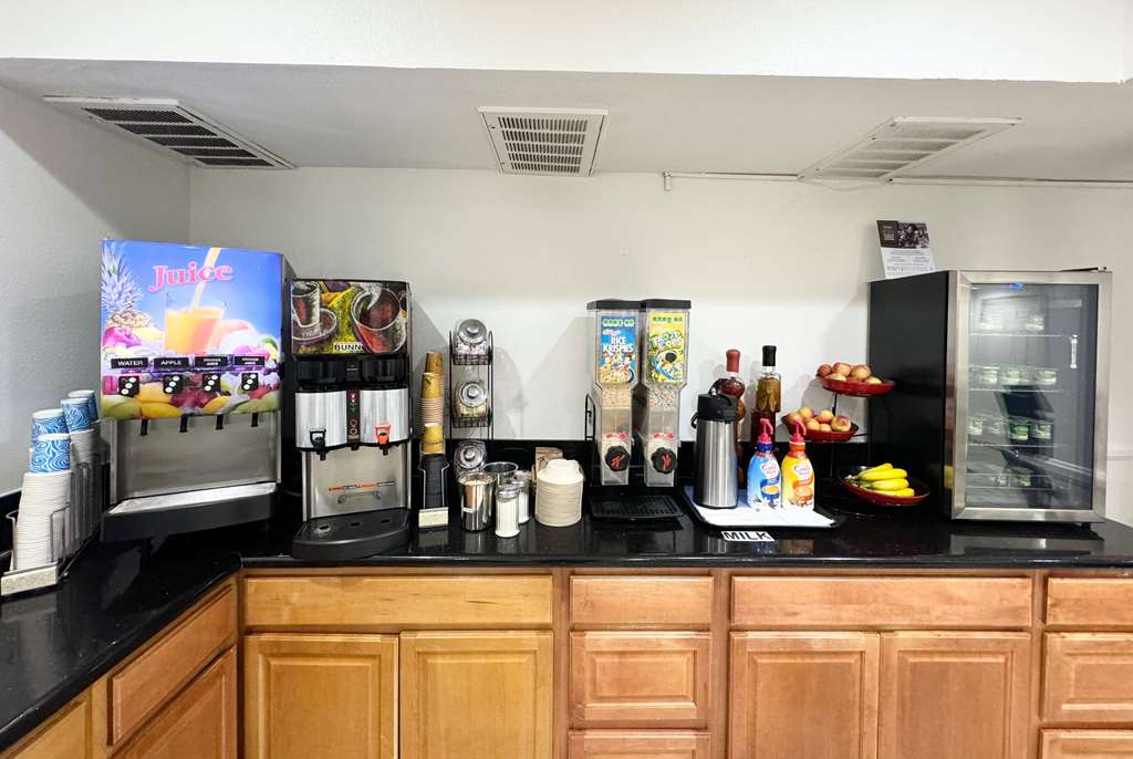 Ramada by Wyndham San Diego Airport - photo 66