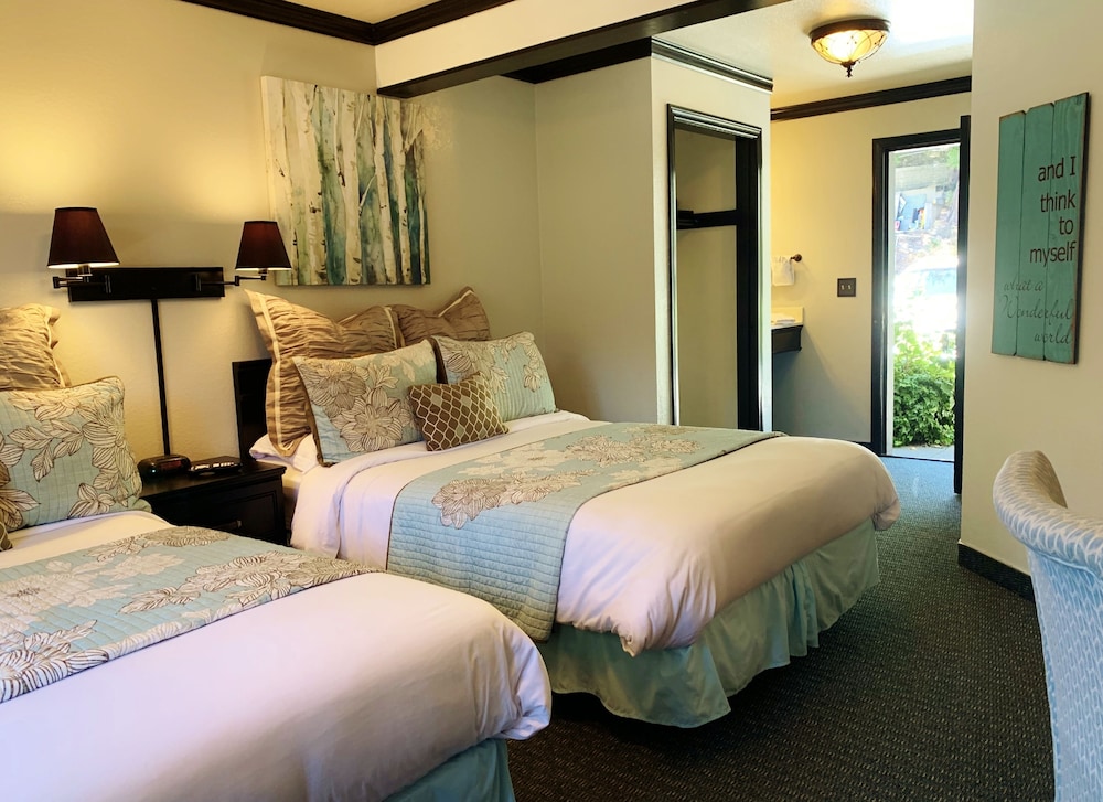 The North Shore Inn - photo 32