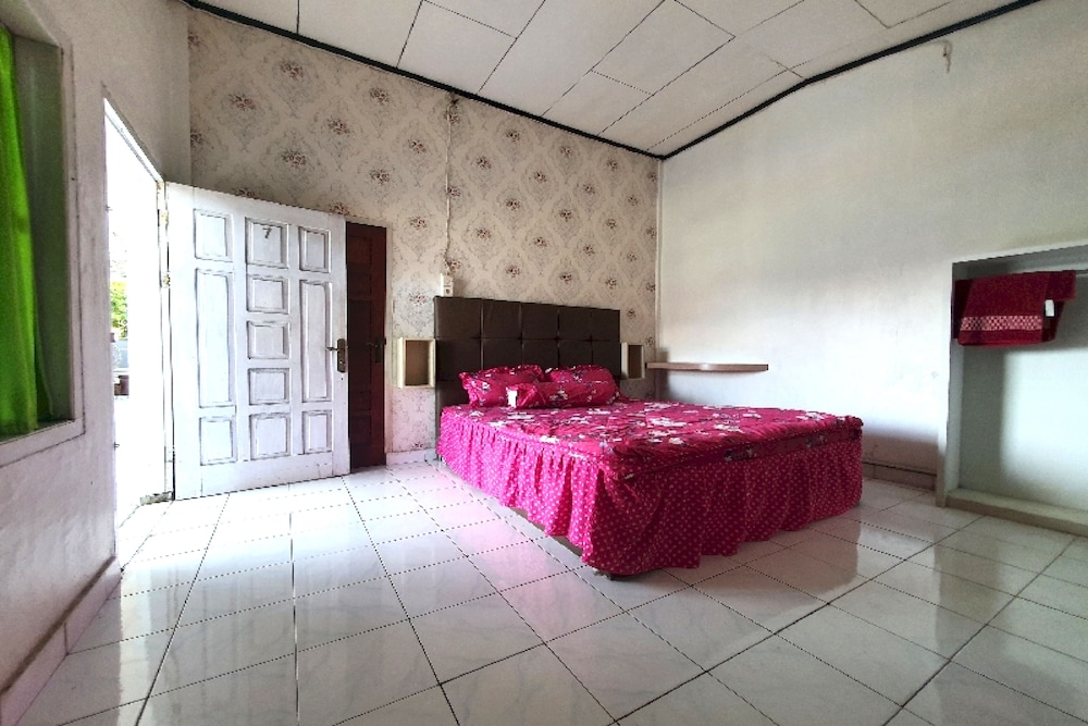 OYO 91077 Losmen Bunda Arema — hotel in Muara Bungo