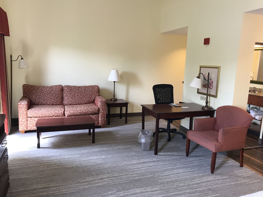 Hampton Inn & Suites Lamar - photo 62