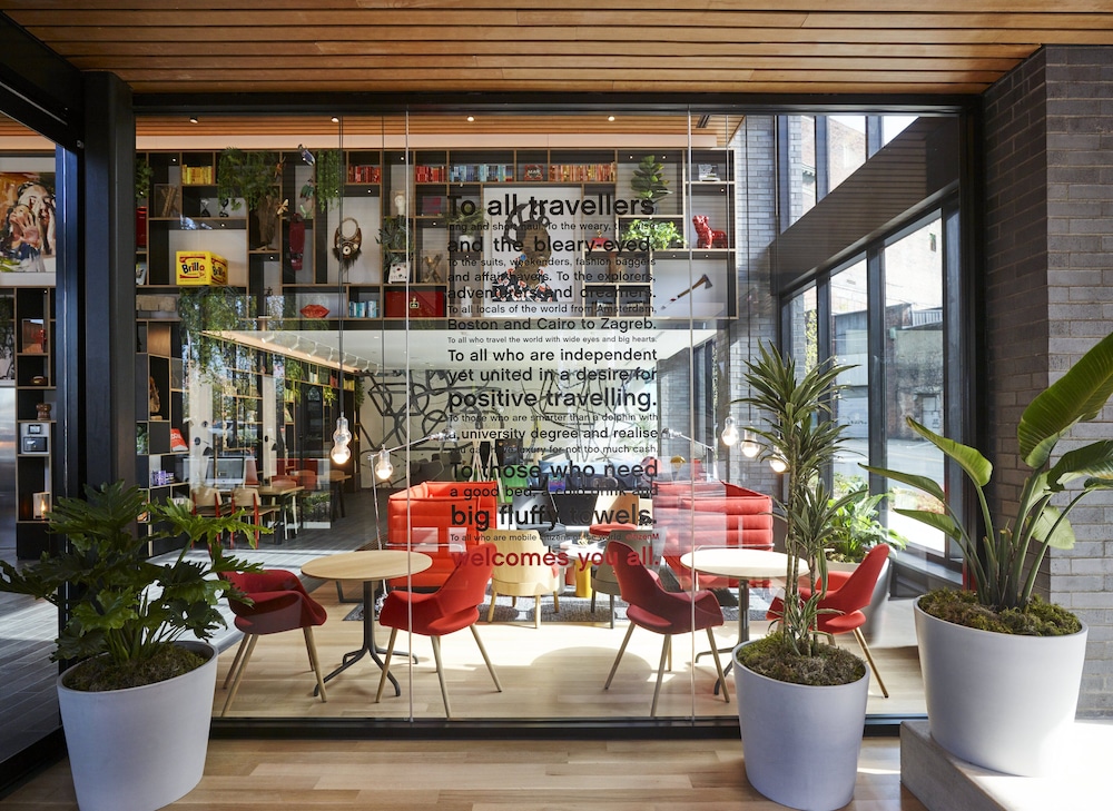 citizenM Seattle Pioneer Square - photo 4