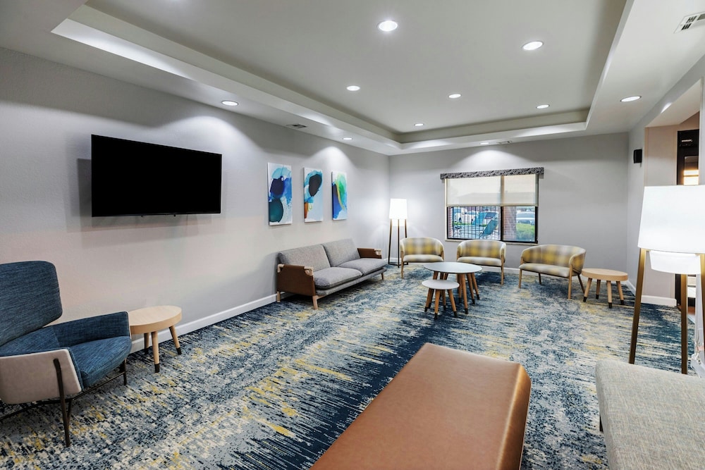 Towneplace Suites by Marriott Broken Arrow - photo 60