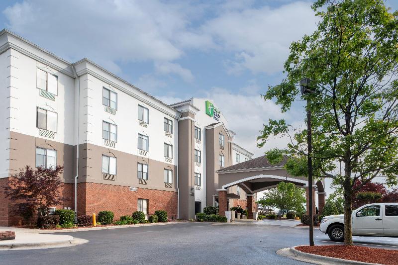 Holiday Inn Express & Suites Roanoke Rapids SE by IHG - photo 2